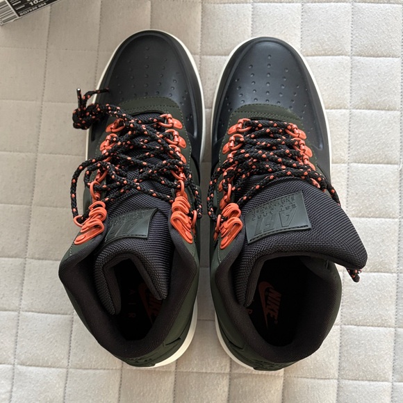 Nike Men’s Lunar Air Force 1 Duckboot Black and Green High-Top Sneakers